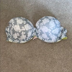 Victoria’s Secret bra